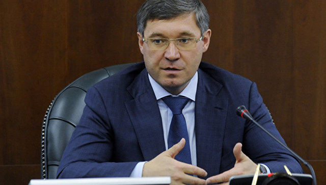 Новым министром строительства и ЖКХ вместо Михаила Меня стал губернатор Тюменской области Владимир Якушев.